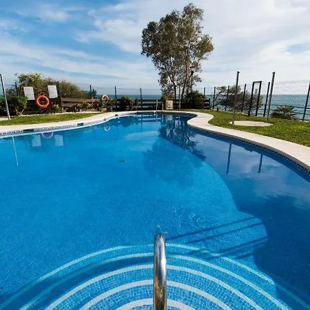 Torrequebrada Beachfront Apartment, Costa Del Sol Lägenhet