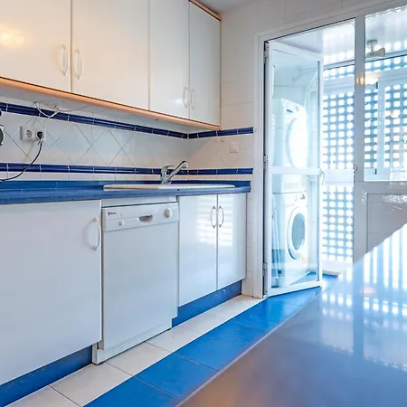 Torrequebrada Beachfront Apartment, Costa Del Sol Lägenhet
