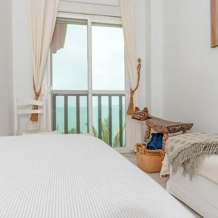 Torrequebrada Beachfront Apartment, Costa Del Sol Appartamento *