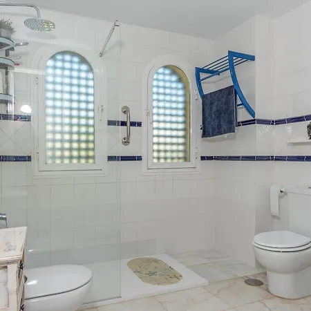 公寓 Torrequebrada Beachfront Apartment, Costa Del Sol *