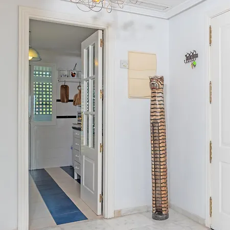 公寓 Torrequebrada Beachfront Apartment, Costa Del Sol 贝纳尔马德纳